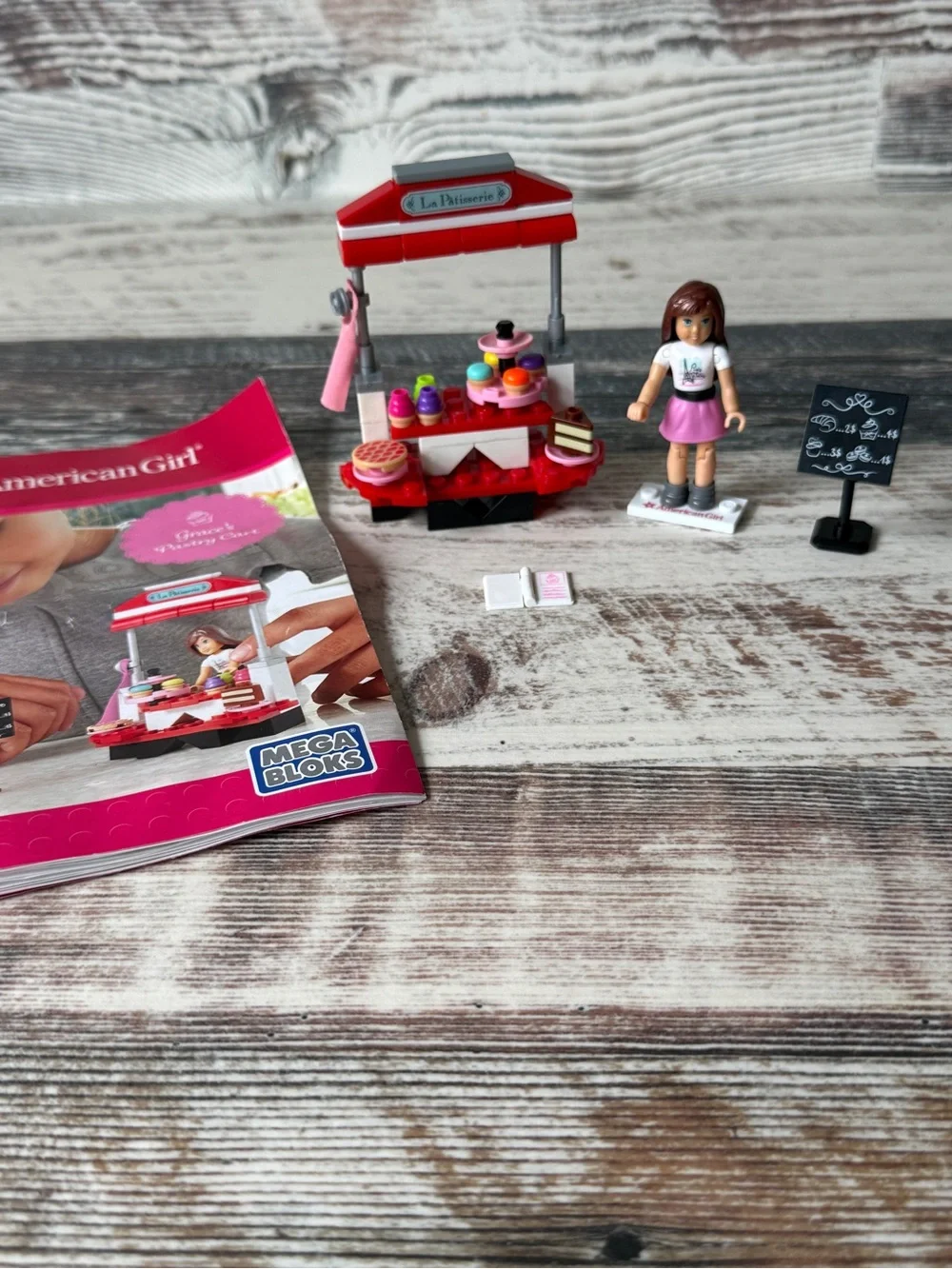 Mega Bloks AMERICAN GIRL Doll GRACE Pastry Cart Set w Figure Manual MISSING 1 pc